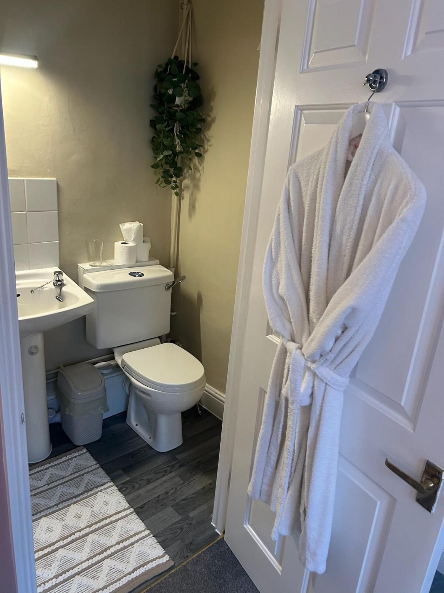 The Crown Hotel Southwell  Bagian luar foto